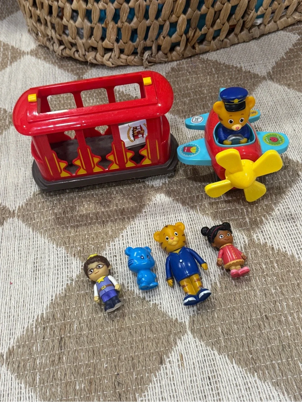 Daniel Tiger’s Neighborhood Toy bundle trolley figurines airplane playset
